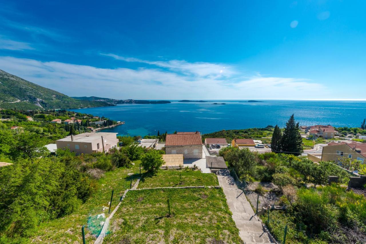 Golden Seaview Holiday Home Mlini Exterior photo