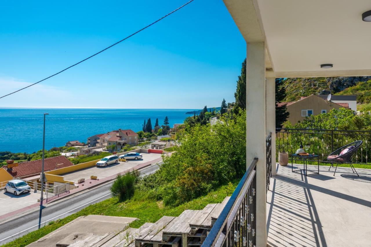 Golden Seaview Holiday Home Mlini Exterior photo