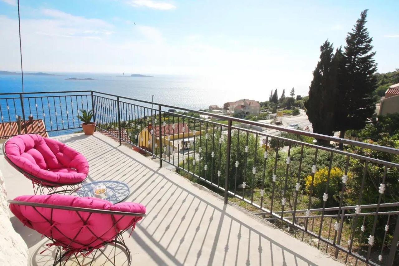 Golden Seaview Holiday Home Mlini Exterior photo